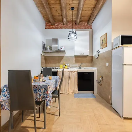아파트 La Maison Di Sofia *